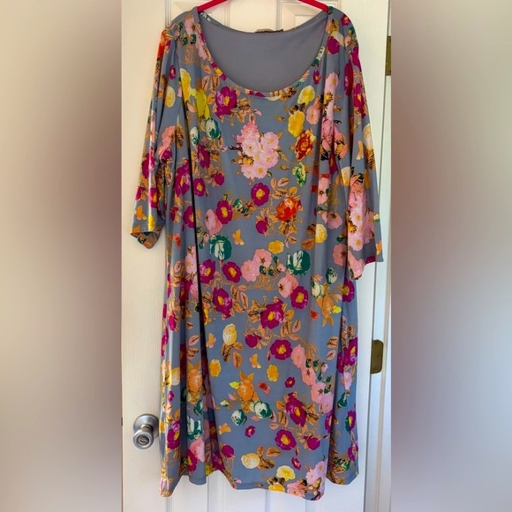 Lucie Lu Floral Print Dress in multicolor 3x